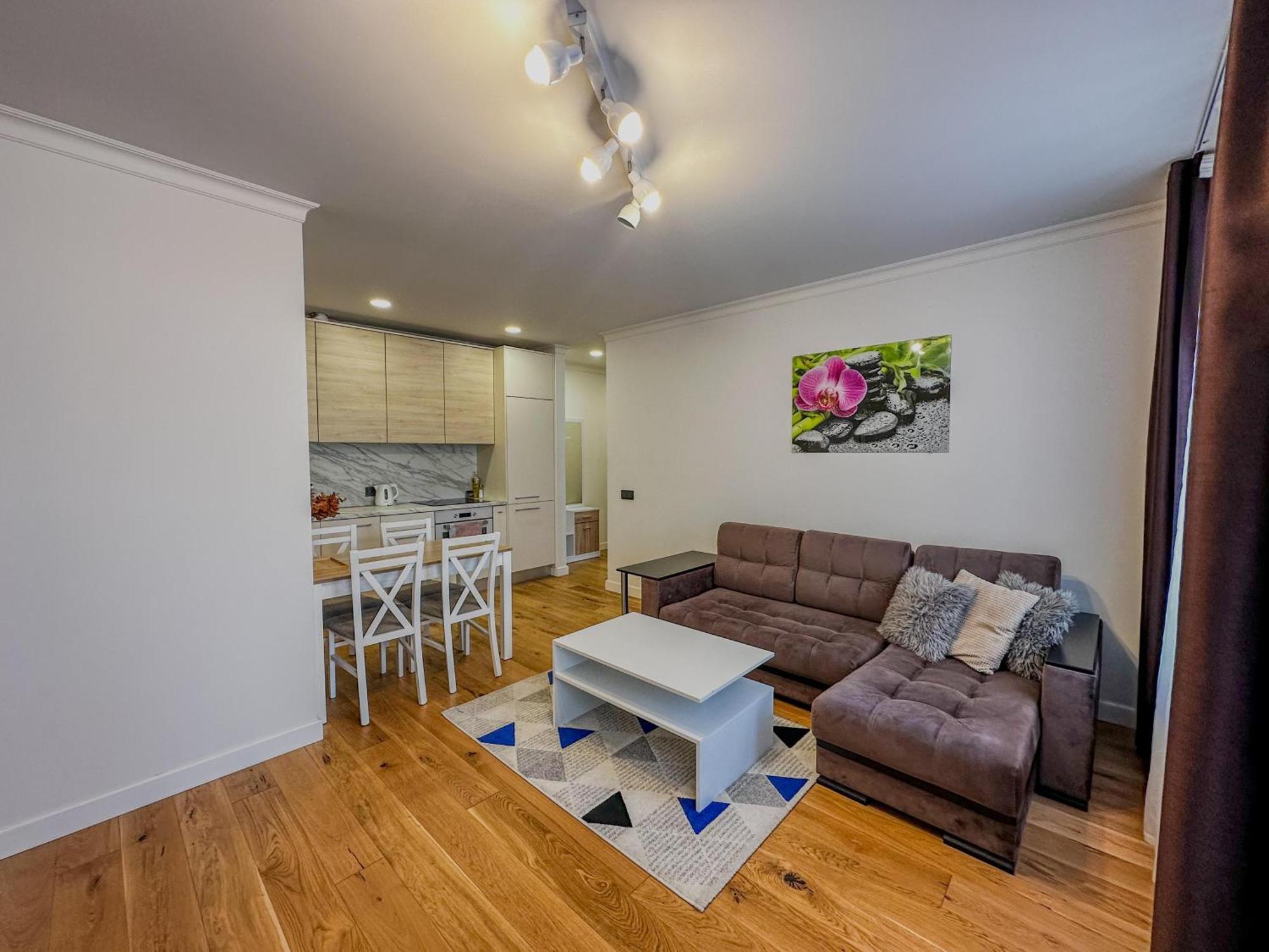 One Bedroom Promenade Apartment Riga Ngoại thất bức ảnh